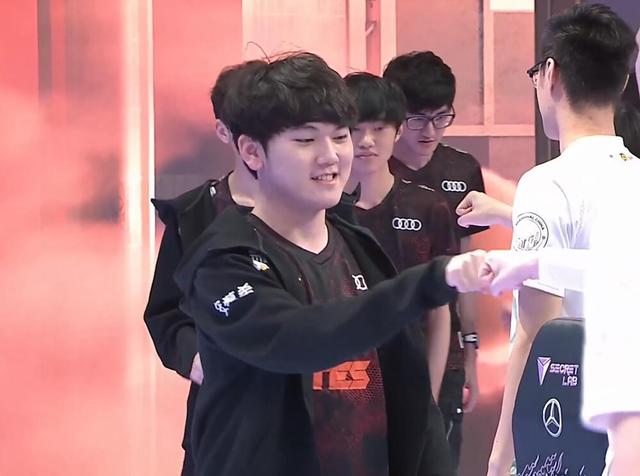 高位逼抢 高位逼抢