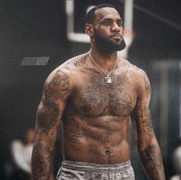 推向了台前 推向了台前